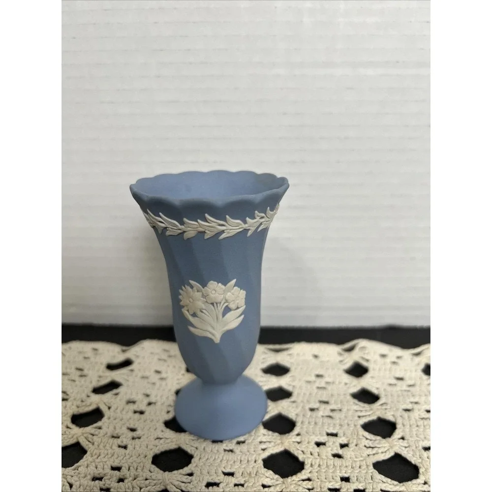 🏺✨ Wedgwood Jasperware Light Blue Flared‎ Trumpet Vase w/ Pedestal Foot